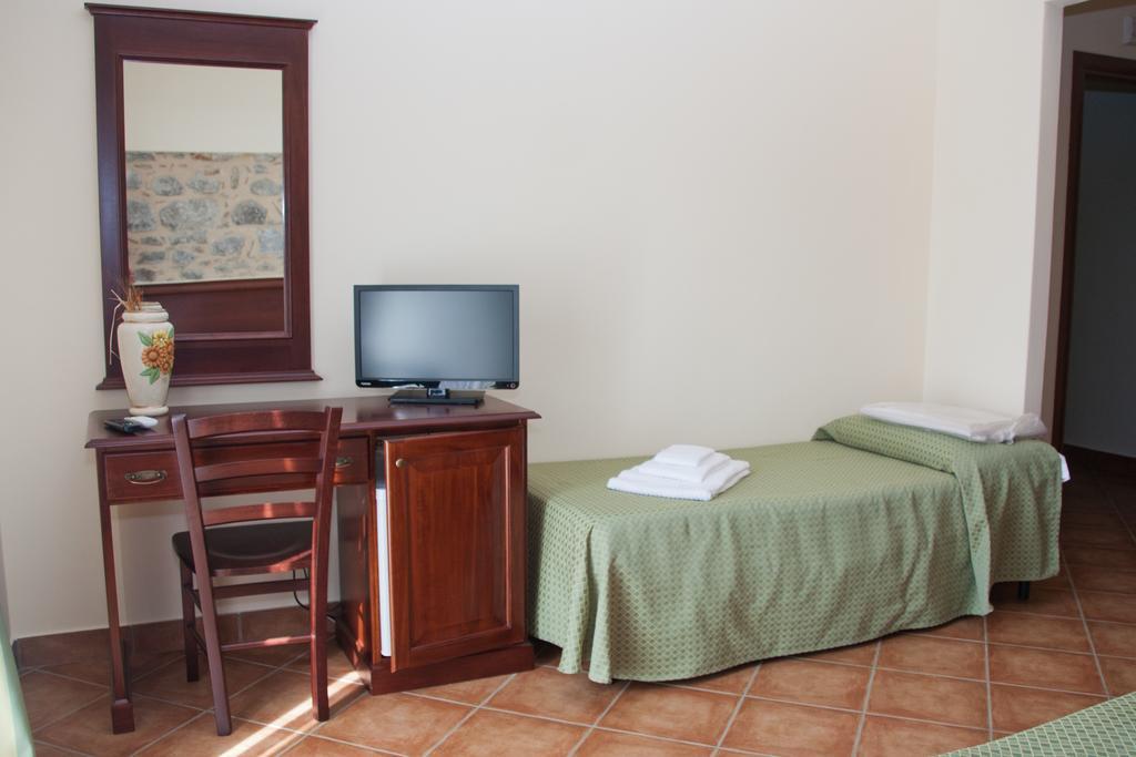 Agriturismo Valle Dell'Etna Roccella Valdemone Room photo