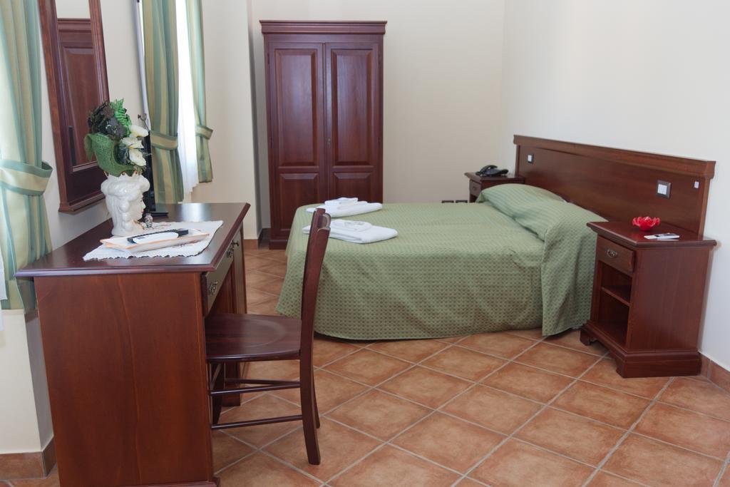Agriturismo Valle Dell'Etna Roccella Valdemone Room photo